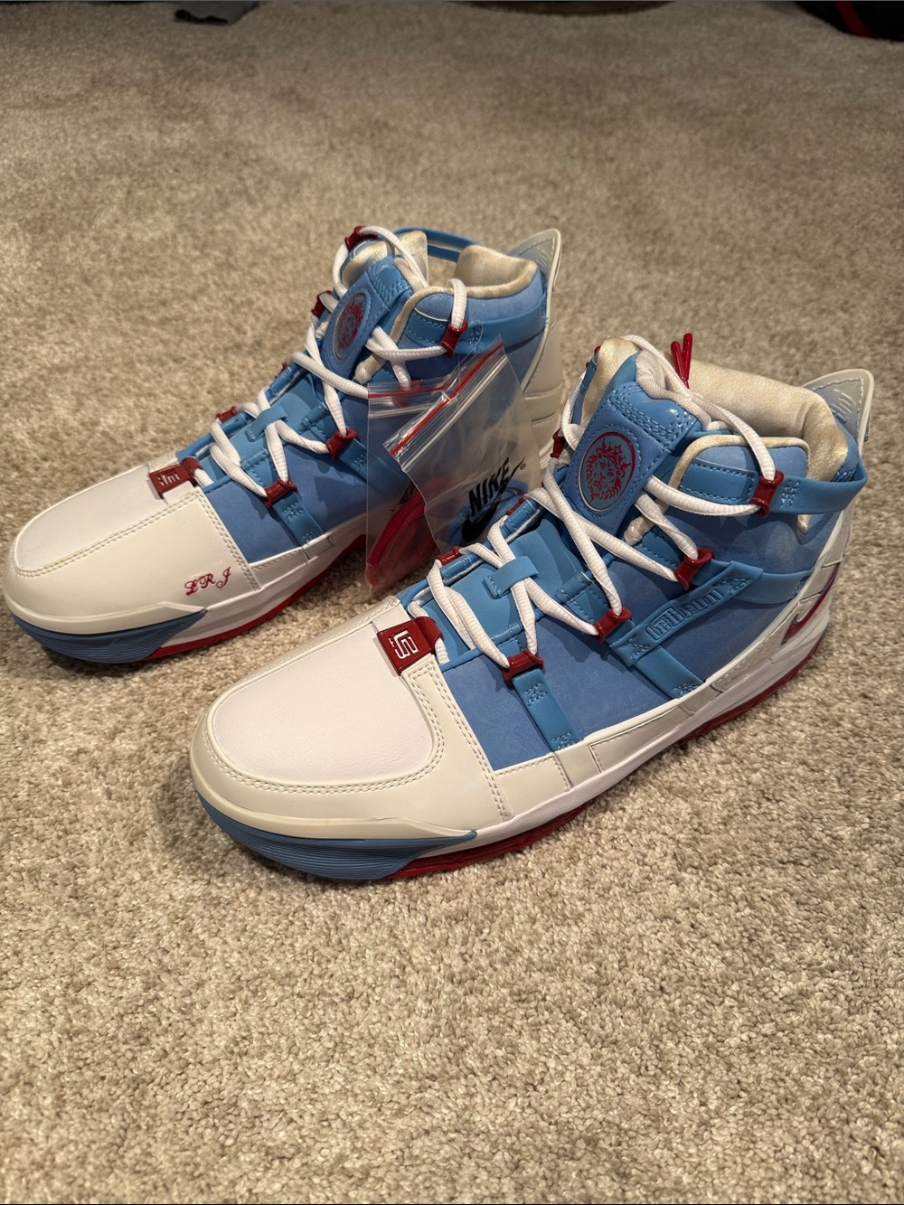 LeBron 3 Houston Oilers. Never worn. No box.
